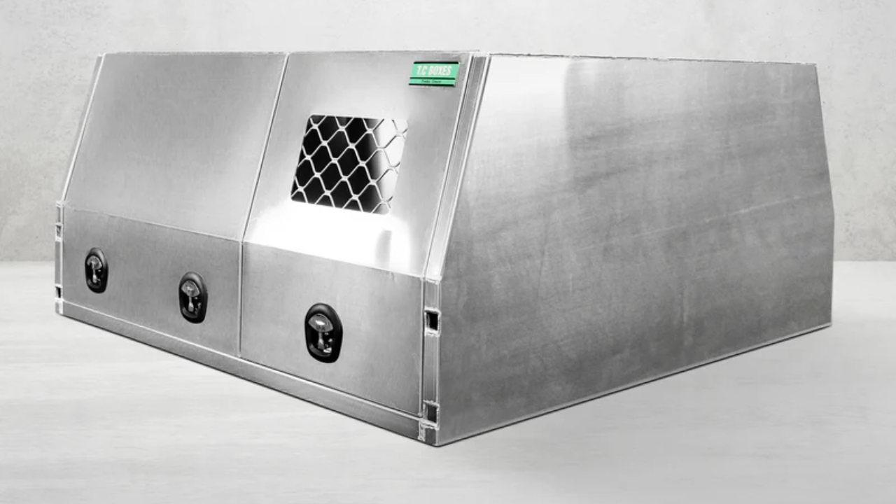 Weatherproofing Your Tools: How Steel Toolboxes Protect Your Equipment